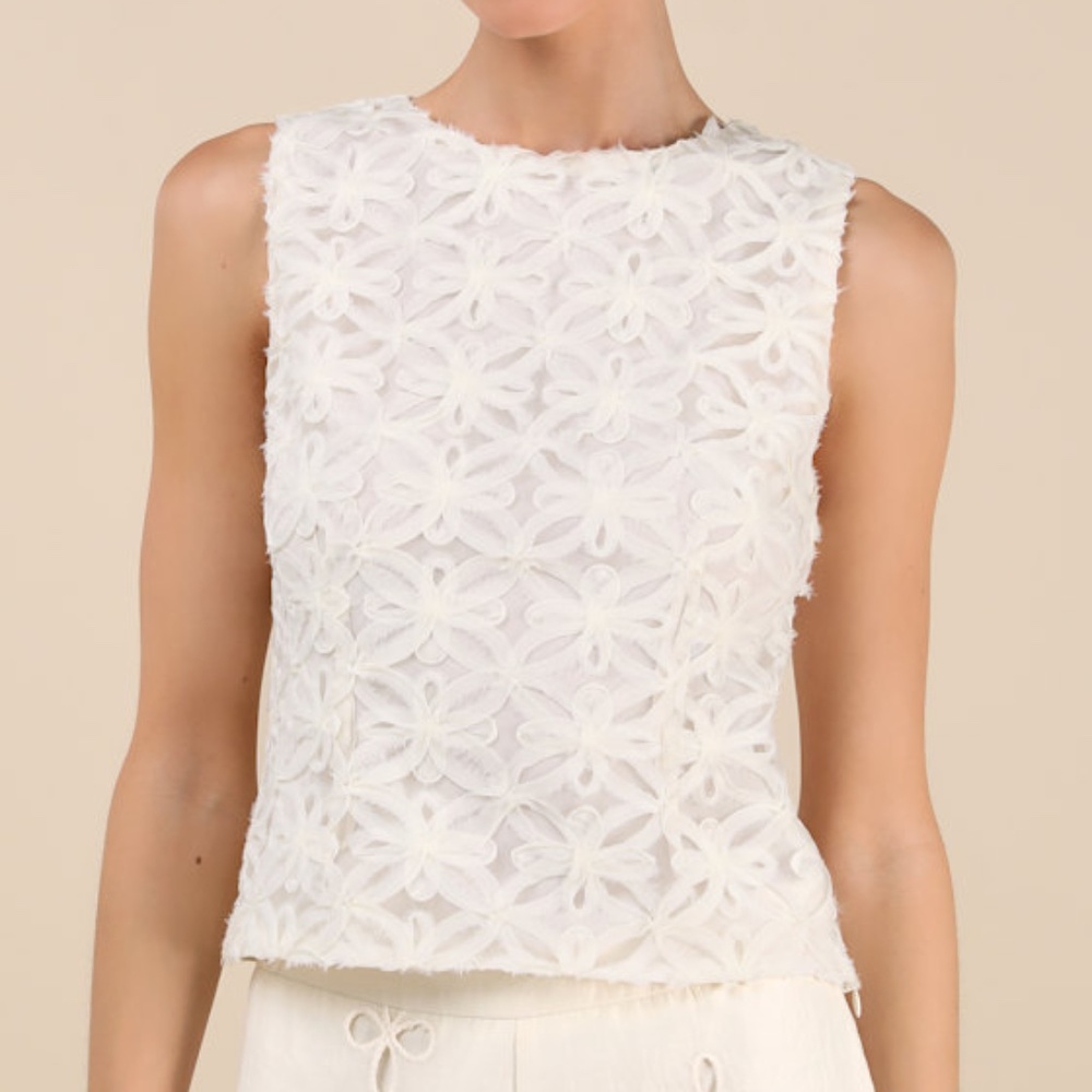 Lulus Charissa Ivory Textured Sleeveless Crew Neck Top White - Size L